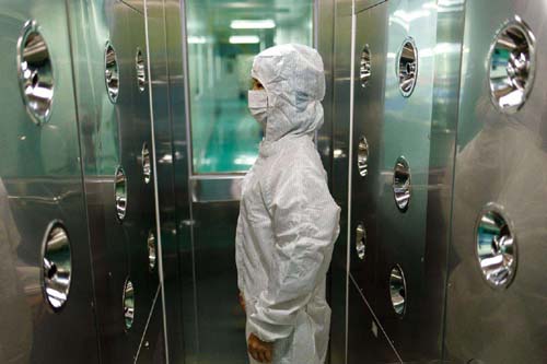 操作人員對風(fēng)淋室的正確使用也是影響凈化效果的重要因素。