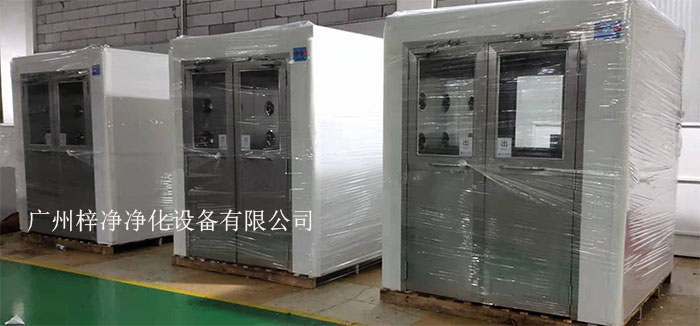 在潔凈室領(lǐng)域，風(fēng)淋室作為一種關(guān)鍵的空氣凈化設(shè)備
